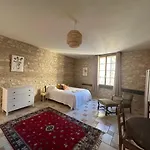 Bed & Breakfast Chateau De Mauriac 4*