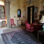 Frühstückspension Chateau De Mauriac 4*