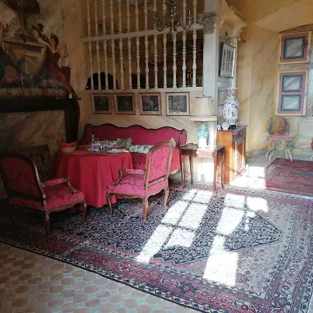 Chateau De Mauriac לינה וארוחת בוקר Senouillac