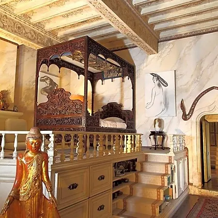 Chateau De Mauriac