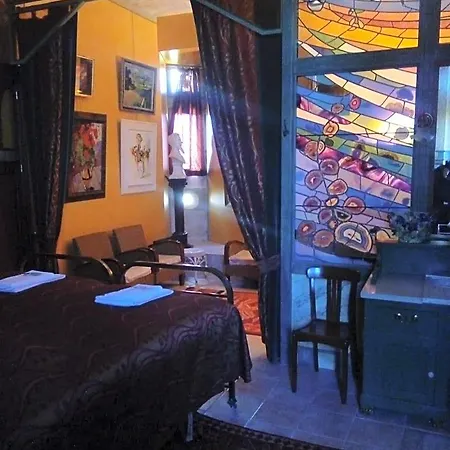 Chateau De Mauriac فندق مبيت وإفطار 4*
