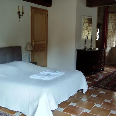 Frühstückspension Chateau De Mauriac 4*