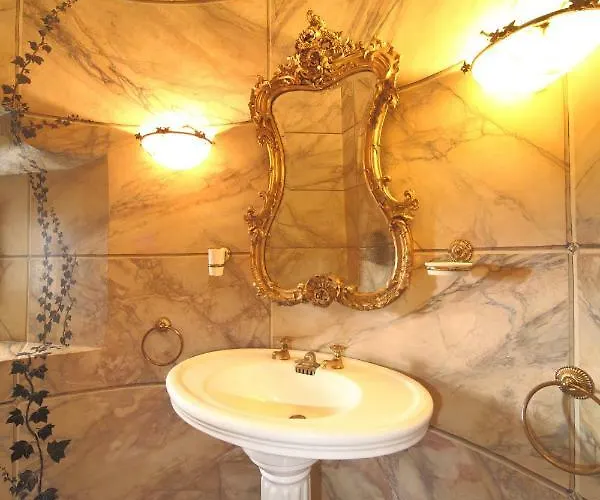 Château De Mauriac Couette-café